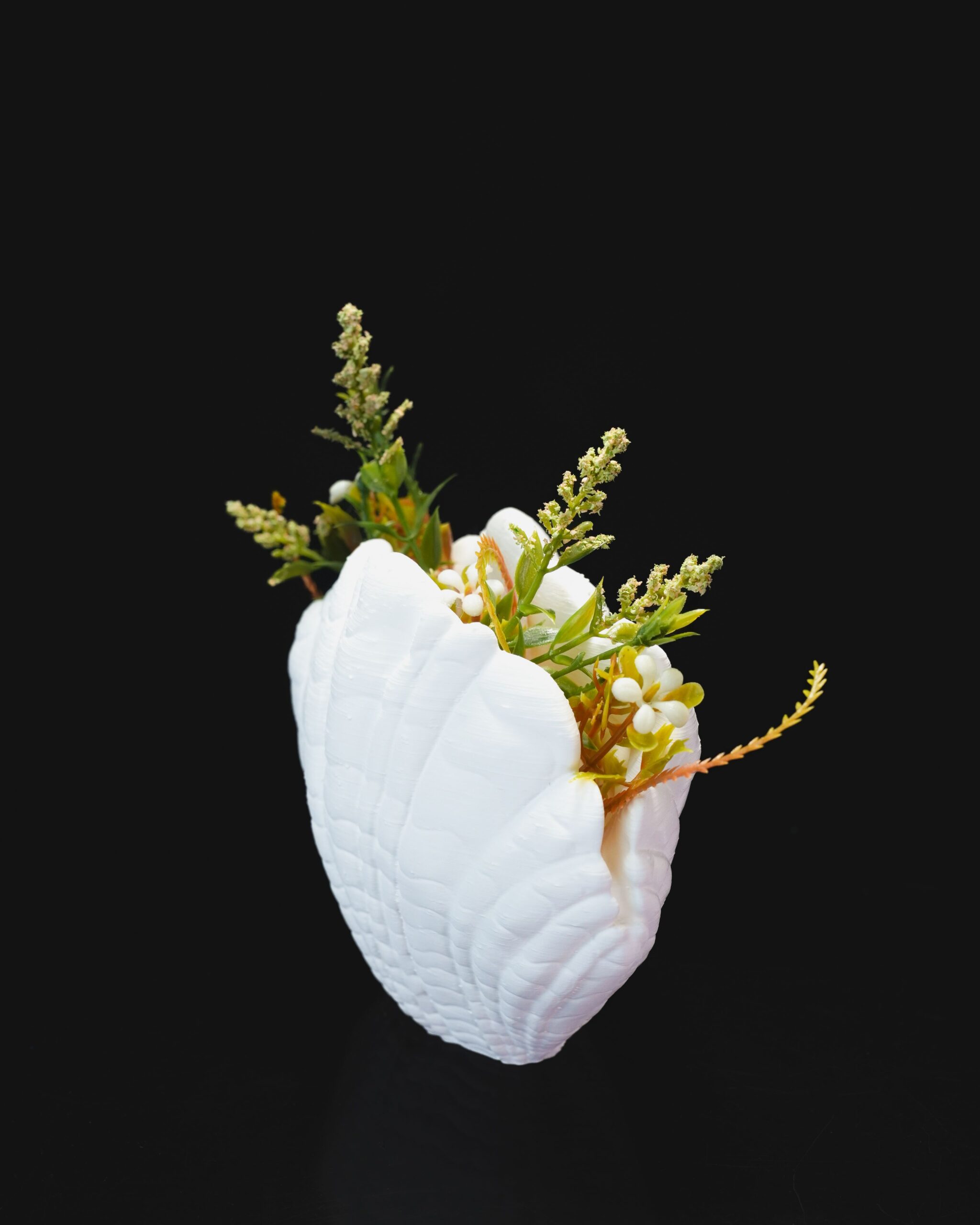 Shell Vase - Image 4