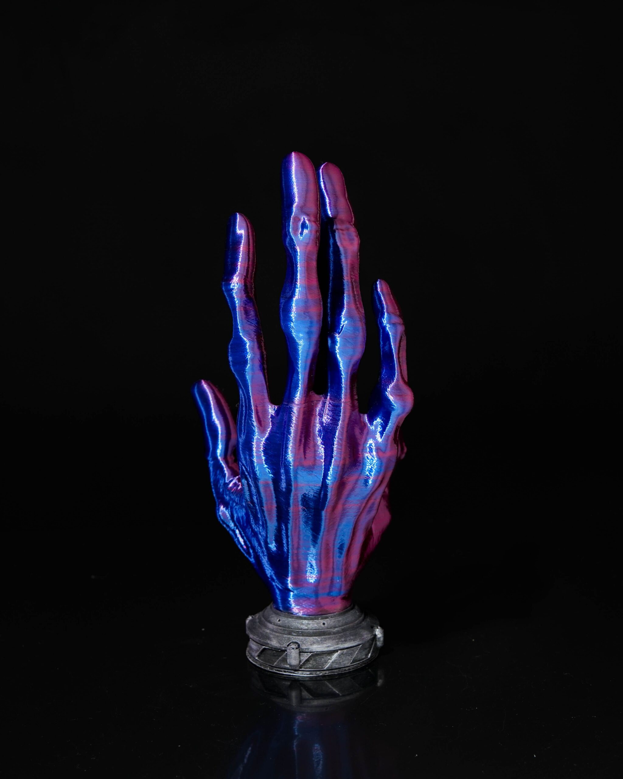 6-Finger Alien Hand Controller Holder - Image 4
