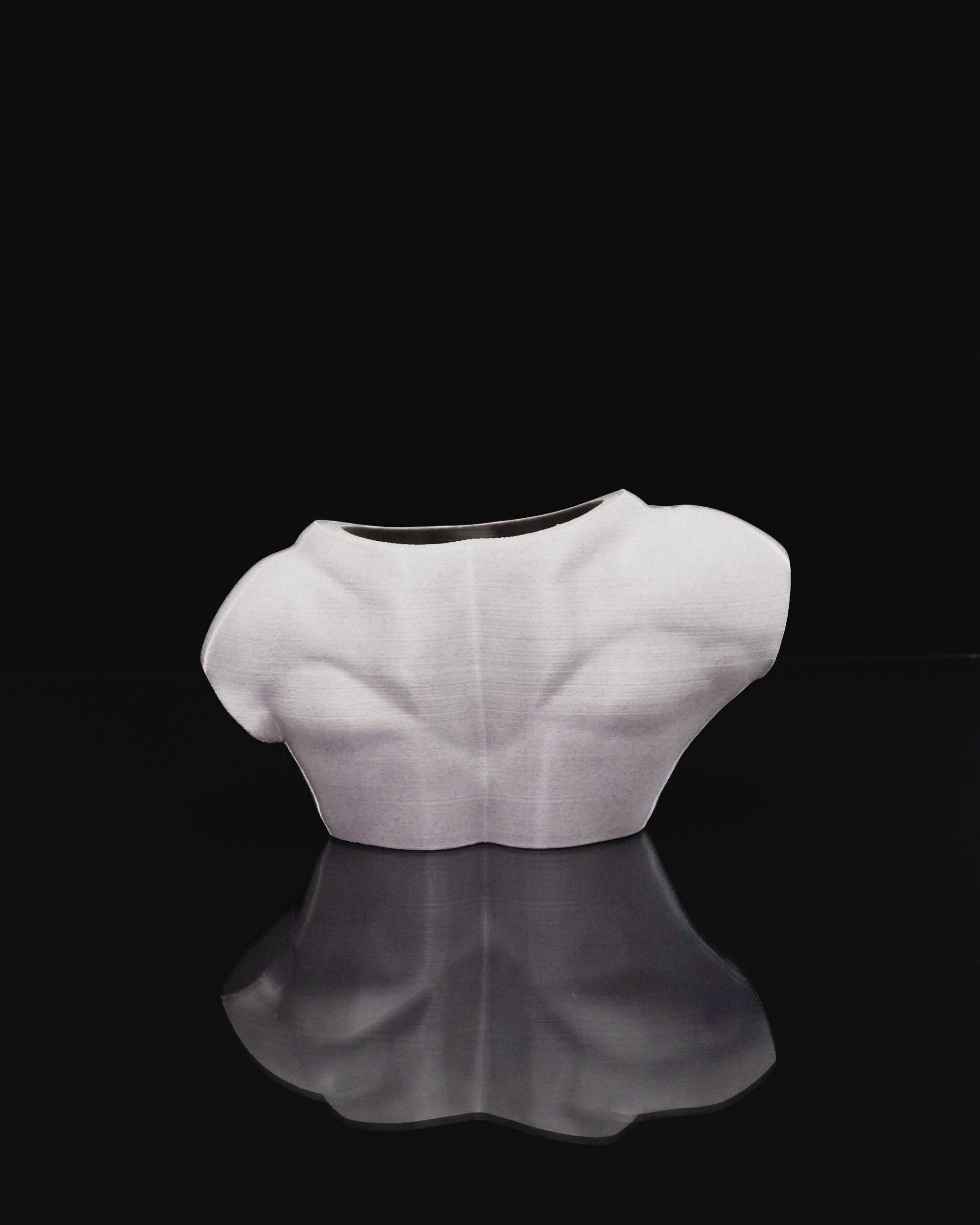 Summer Body Vase - Male - Image 3