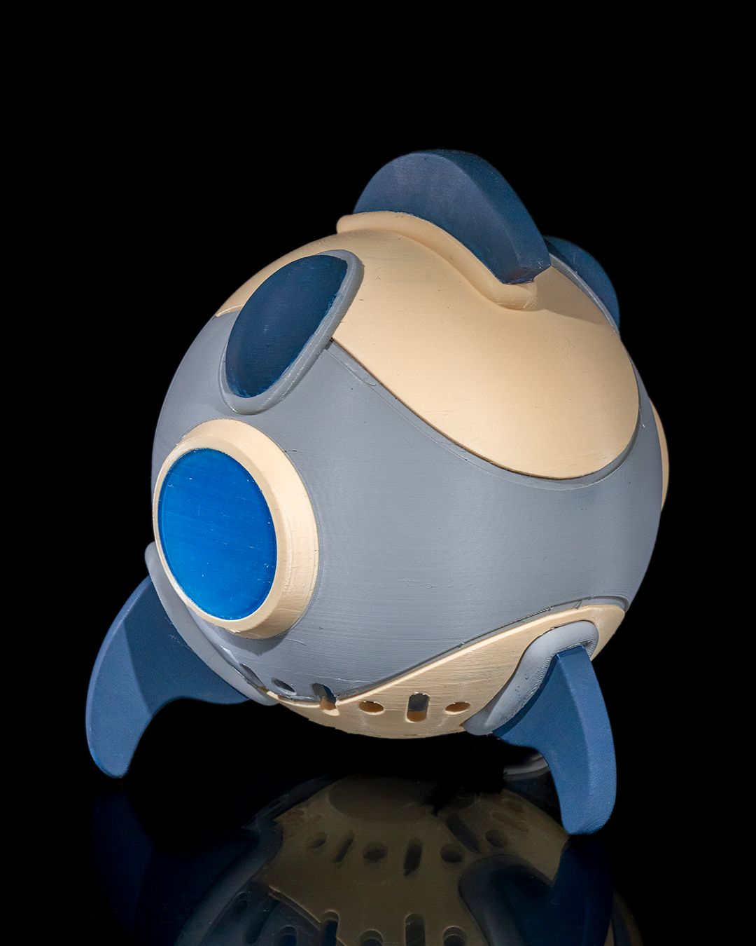 Tiny Spacecraft Lamp - Image 6