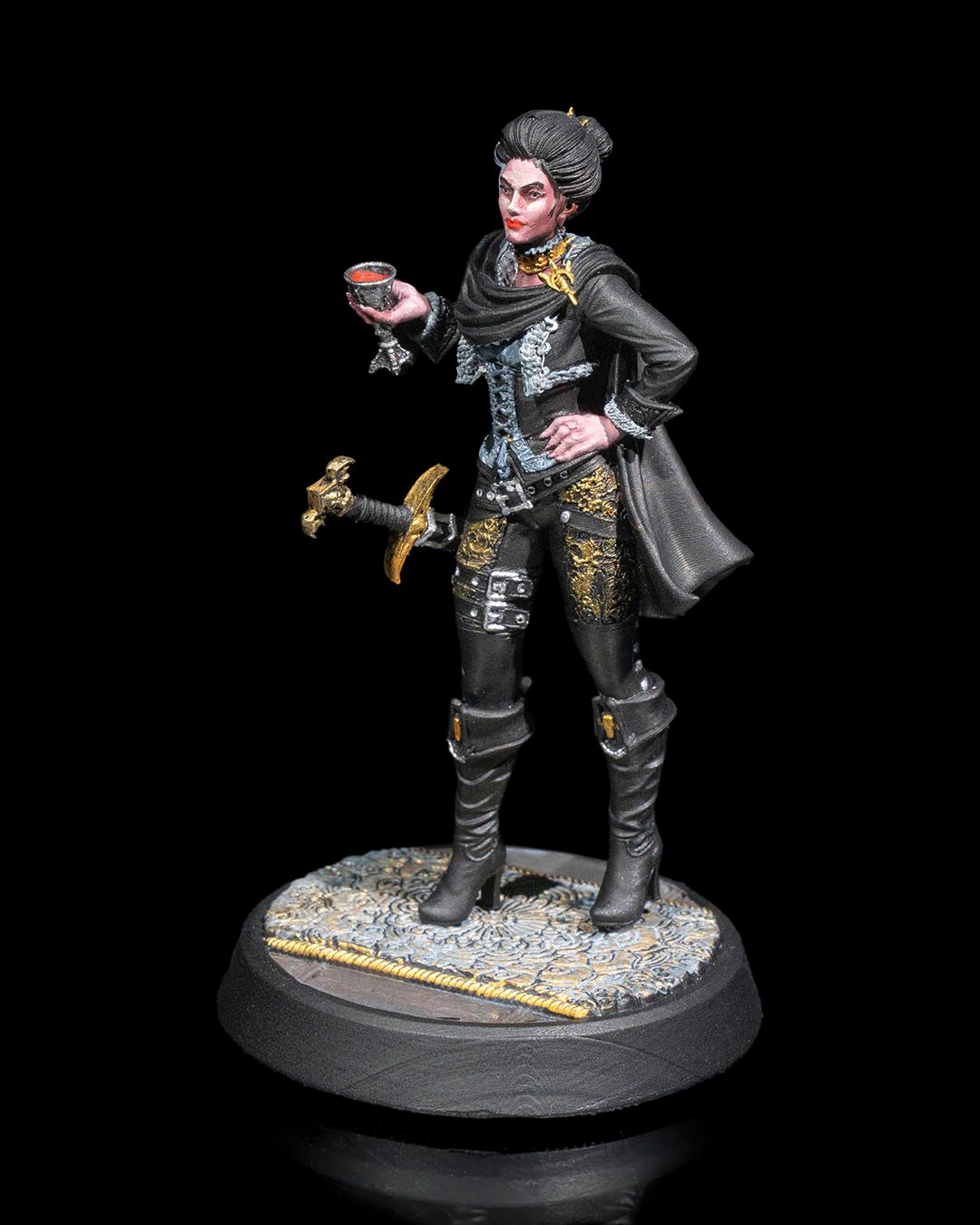 Tess - Female Human Fighter - Image 4