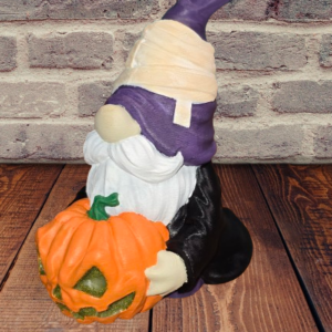 gnomes Spooky