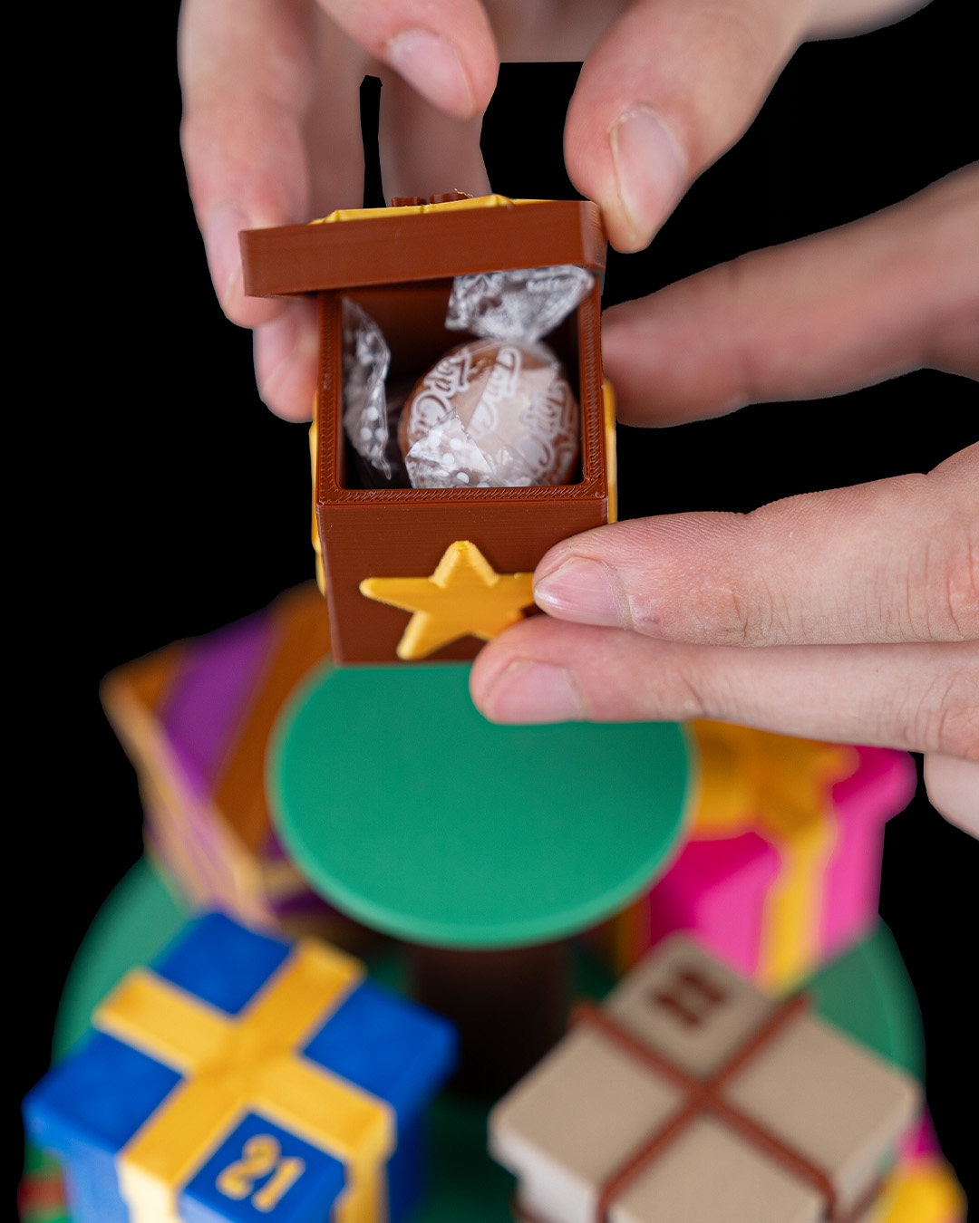 Tree Top Gifts Countdown Containers - Image 7